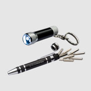 Set Schraubenziehern & LED-Taschenlampe Canoas