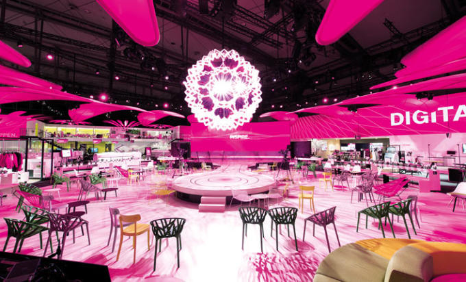 messestand-design-deutsche-telekom-cebit-2016