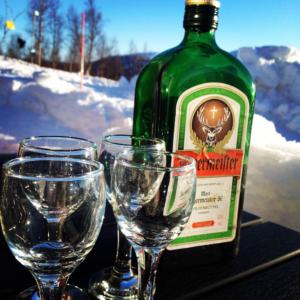 Jägermeister-Flasche mit typischem Font