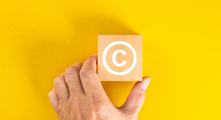 Copyright-Zeichen, Trademark und Registered Trademark im Einsatz (Schreibregeln 12)